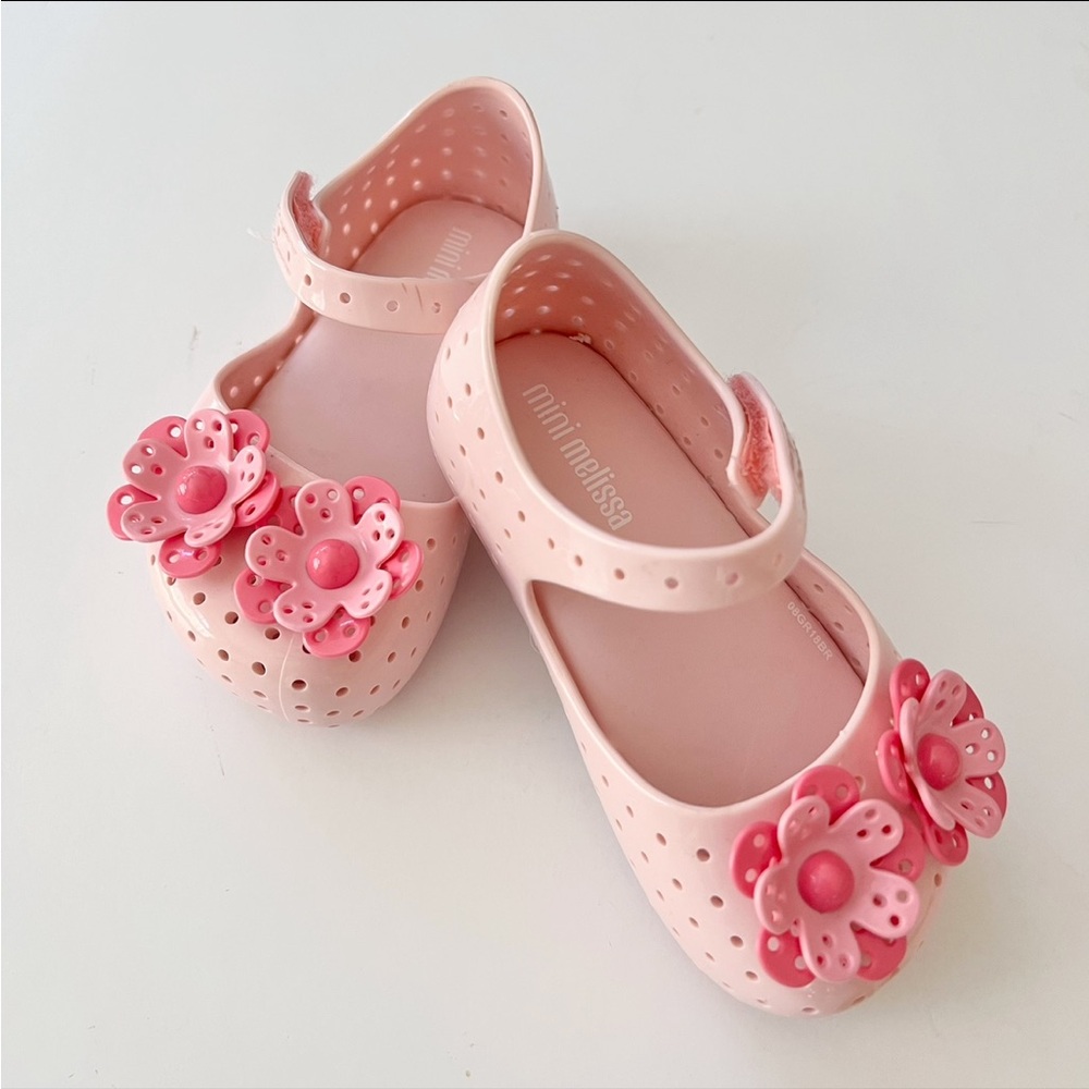 EUC Mini Melissa flower flats